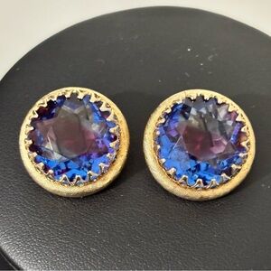 Vintage watermelon glass style brushed gold faceted prong clip on earrings